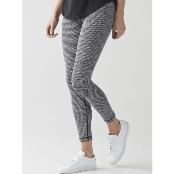 LULULEMON ATHLETICA High Times 7/8 Pant Size 4 - Picture 1 of 6